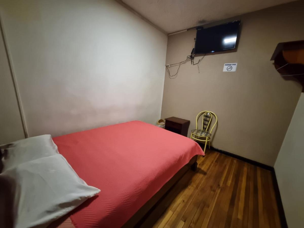 Hostal Alborada Cuenca Esterno foto