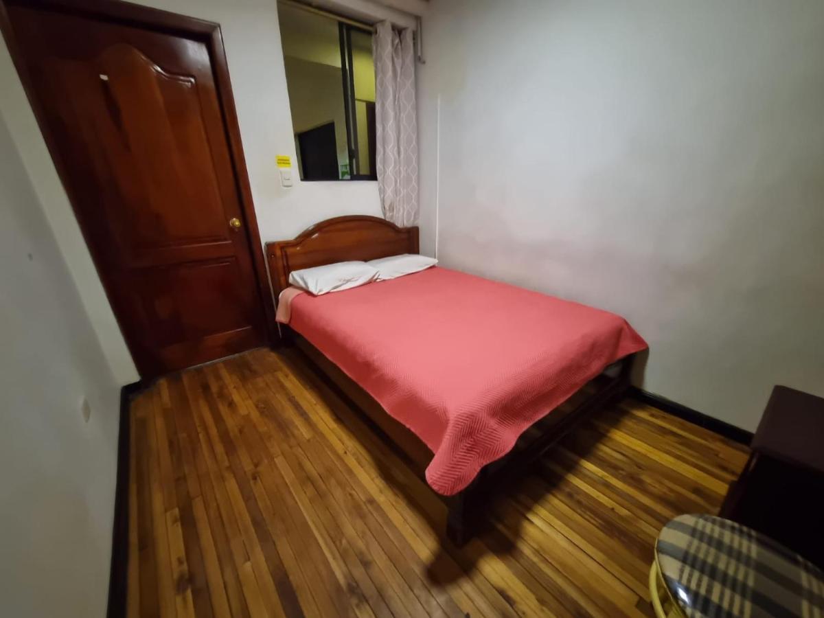 Hostal Alborada Cuenca Esterno foto