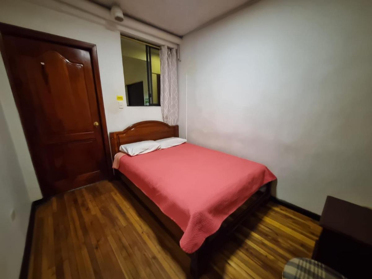 Hostal Alborada Cuenca Esterno foto
