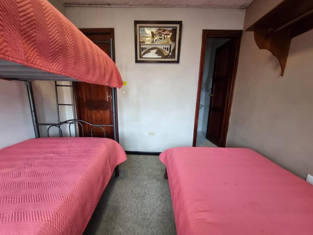 Hostal Alborada Cuenca Esterno foto