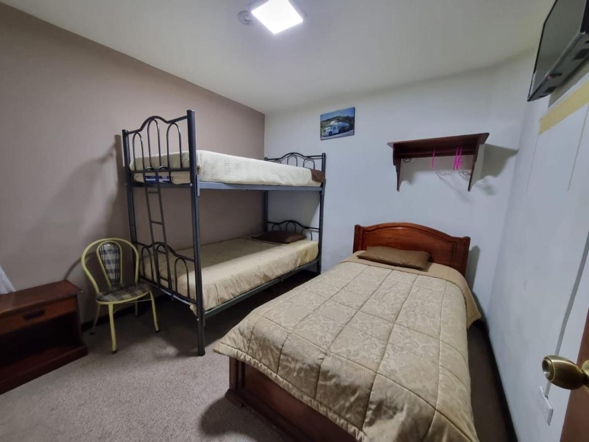 Hostal Alborada Cuenca Esterno foto