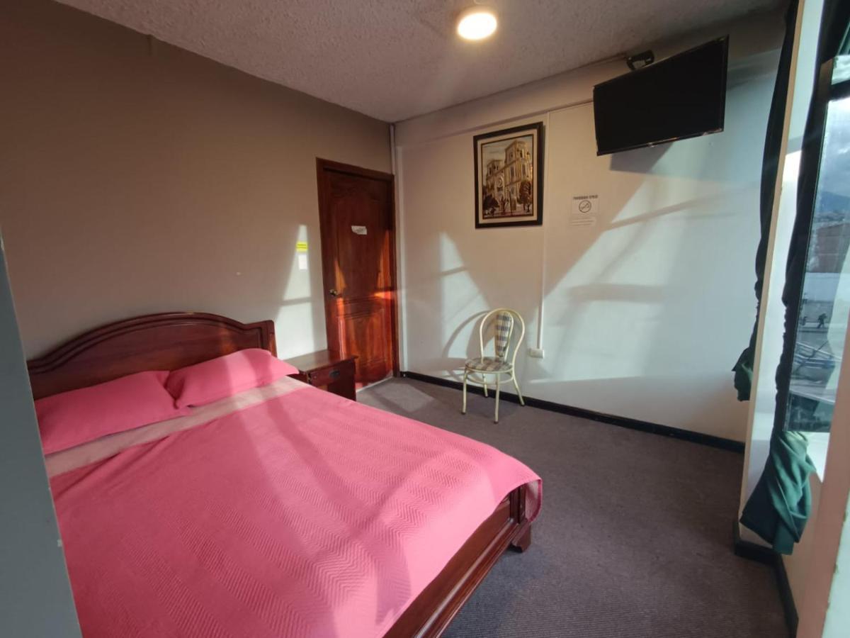 Hostal Alborada Cuenca Esterno foto